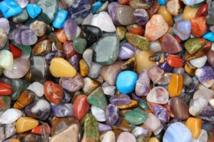 Read more about the article When should you choose natural crystals over polished ones?